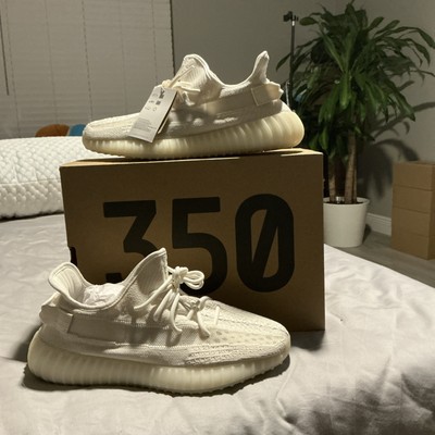 NWB!!! Adidas Yeezy Boost 350 V2 Bone Sz10.5 US