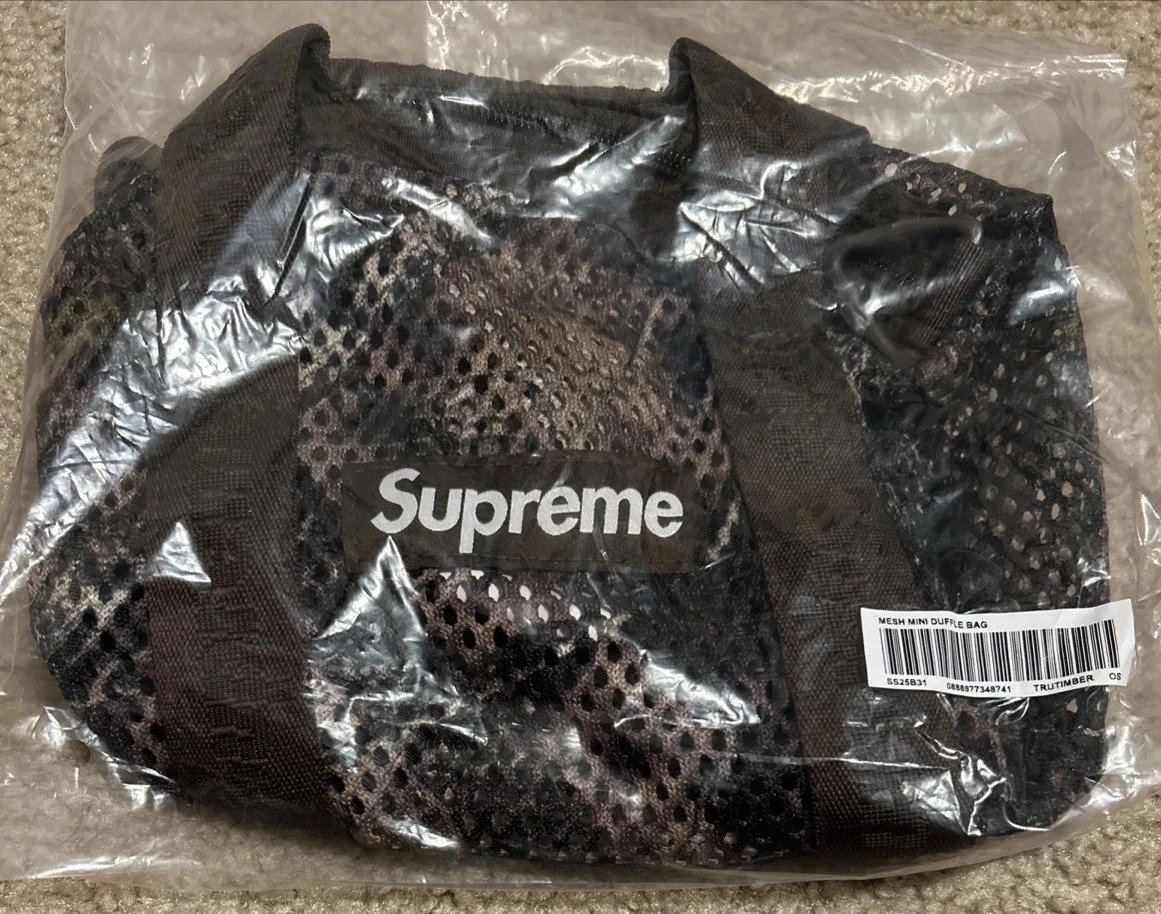 Mini sac de voyage neuf avec étiquette Supreme Mesh SS25 TrueTimber Kanati camouflage LIVRAISON GRATUITE !