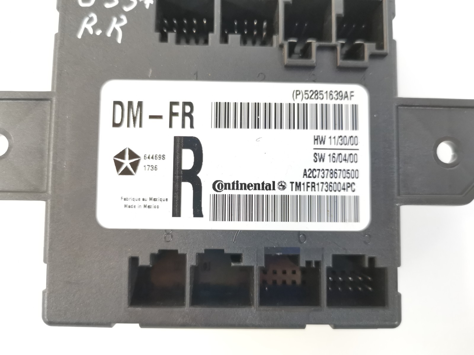 Maserati Levante 3.0 L 2017 Front Right Door Control Module 52851639AF OEM