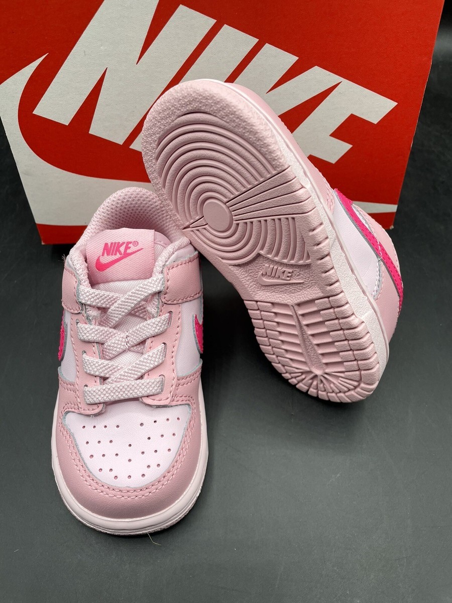 NIKE スニーカー ダンクロー キッズ DH9761-600 16cm New Nike Dunk Low Triple Pink Toddler TD Size 5c DH9761-600
