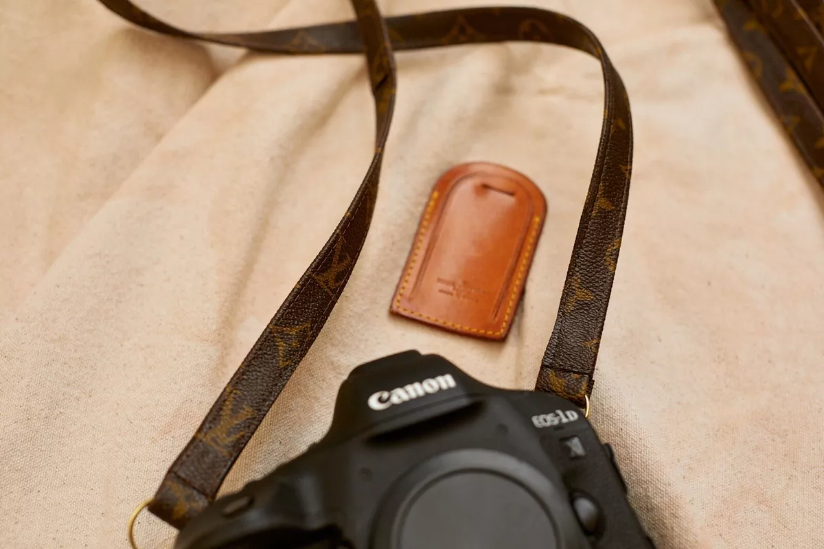 louis vuitton camera strap