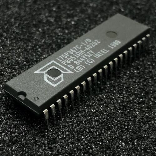 P8051AH 8-bit Microcontroller, 12 MHz, PDIP-40, AMD / Intel 8051AH - Picture 1 of 3