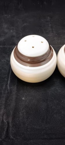 Vintage Noritake Salt & Pepper Shakers, JAPAN. Round Ball-Shaped Ivory & Brown - Picture 2 of 9