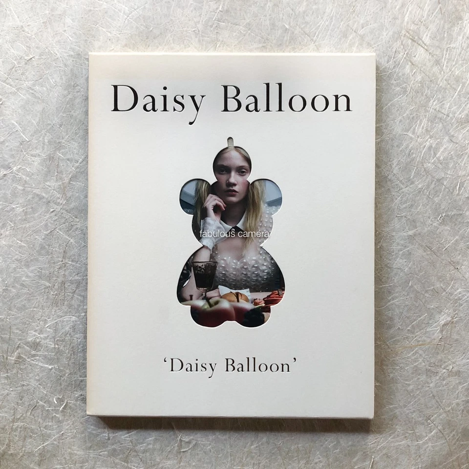 Balloon Art Daisy Balloon HOSOKAI Rie KAWADA Takashi Fashion Photography Artwork - Image 2 of 4