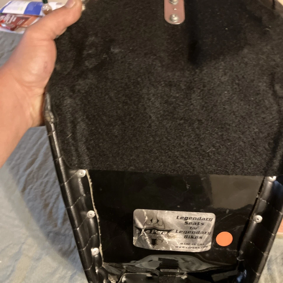 Asiento de espuma plisada Le Pera Stubs Café para motocicletas Harley Davidson Dyna Foto 4 de 4