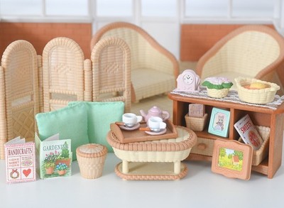 Sylvanian Conservatory Living Room Spares. screen Clock teacup Calico Critters