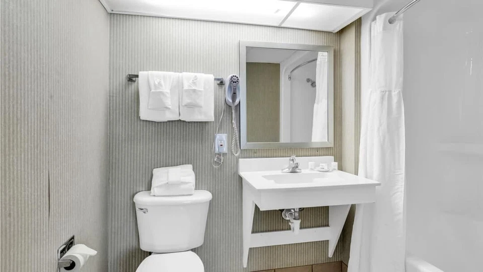 18-21 de junio de 2026, en Camelot By The Sea, Myrtle B, estudio, frente al mar, ¡duermen 6! Foto 3 de 4