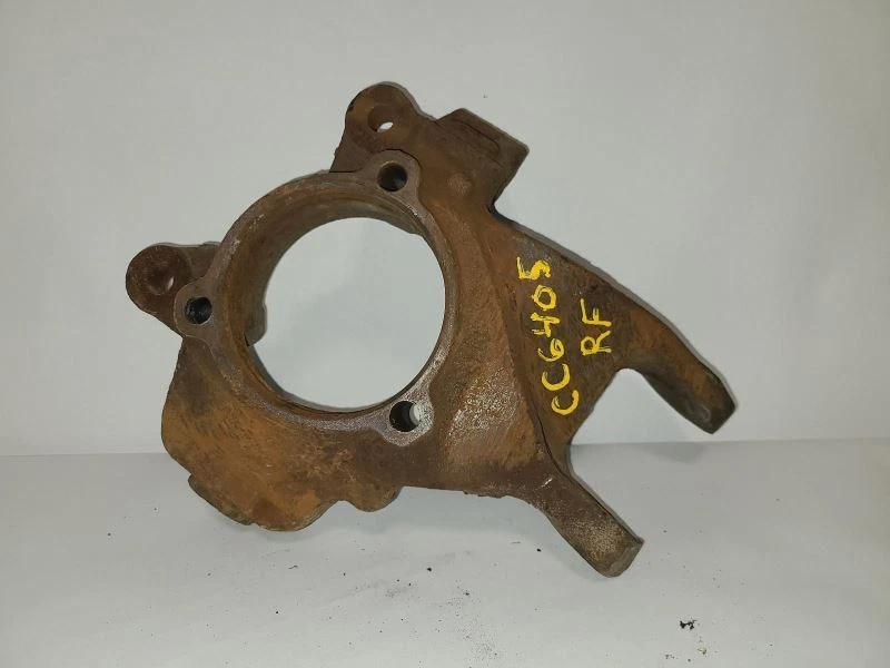 Passenger Front Spindle Knuckle LHD Fits 99 04 GRAND CHEROKEE