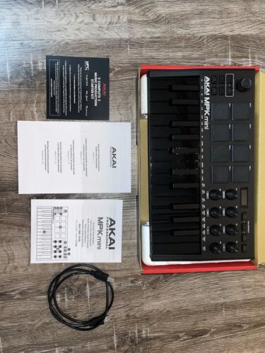 AKAI Professional MPK Mini Compact Keyboard And MIDI Controller Special Edition - Picture 2 of 4