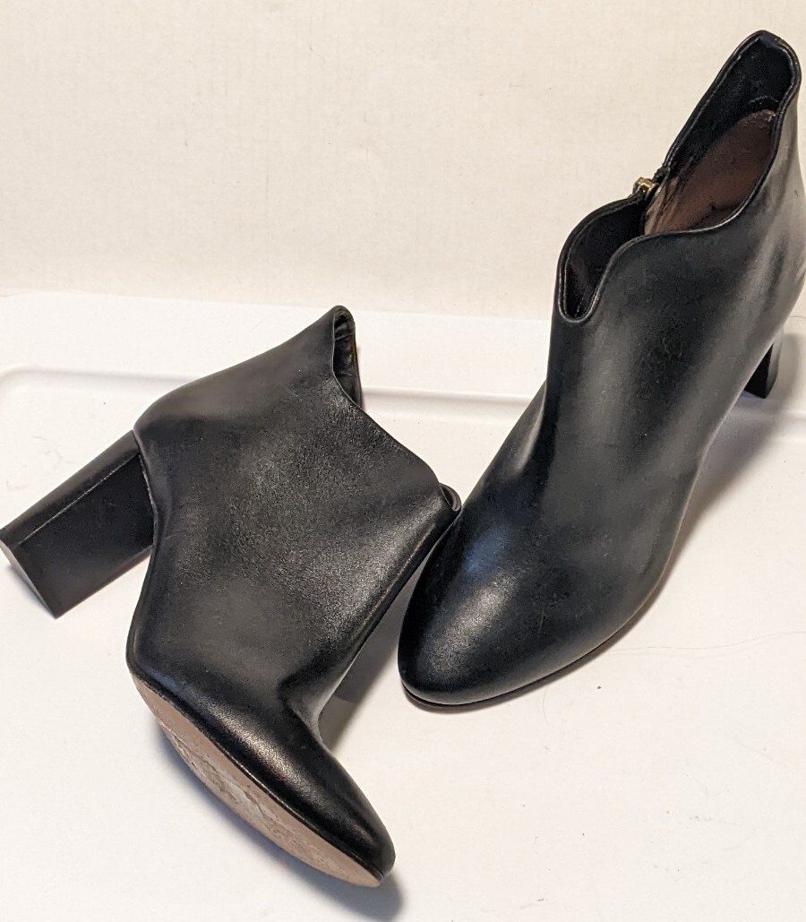 CHLOE Booties Wmns 7 37.5 Heeled Ankle Boots Black wavy