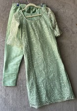 Indian Kurta Pant Set Women  s Small Embroidered Saree Sari Feminine Princess