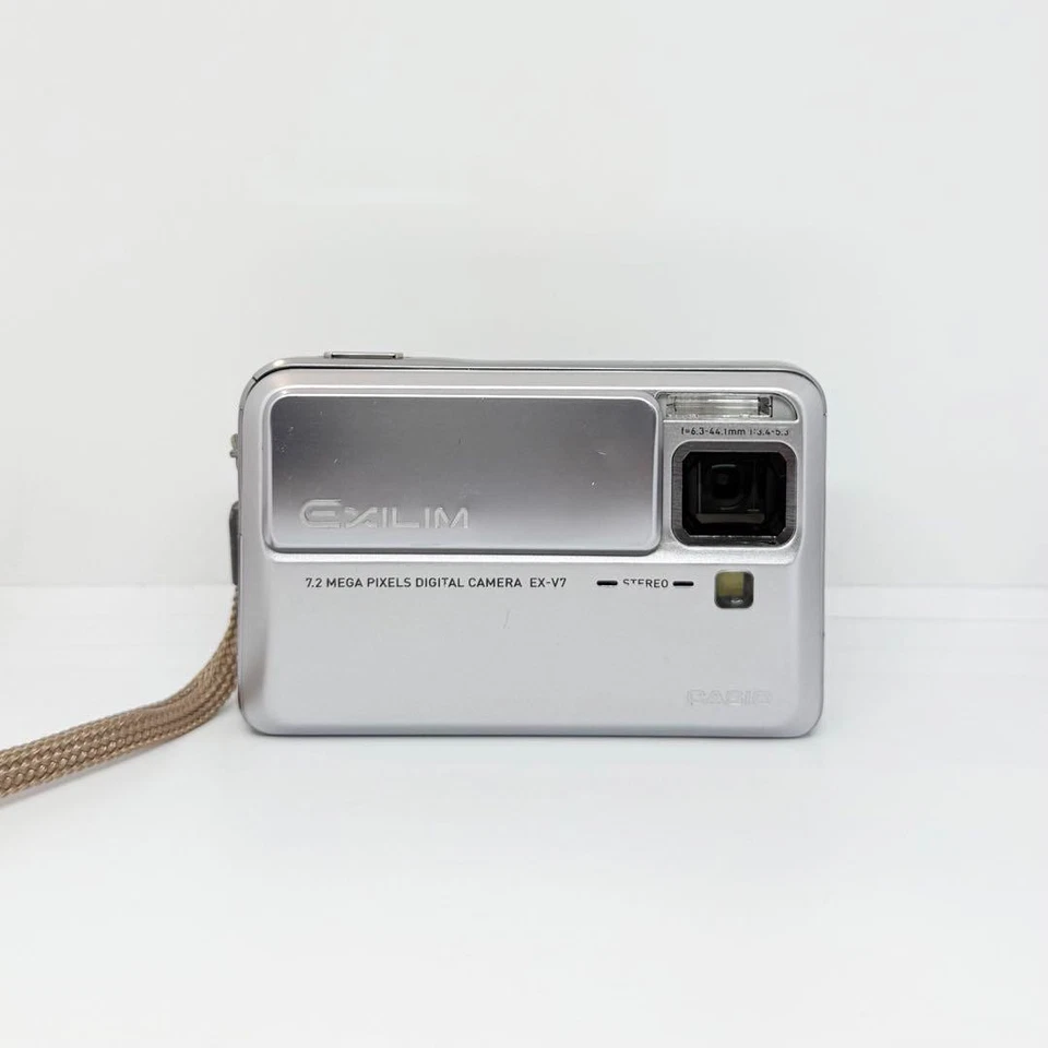 Casio Exilim EX-V7 7.2 MP Compact Digital Camera Silver Language selectable - Image 2 of 4