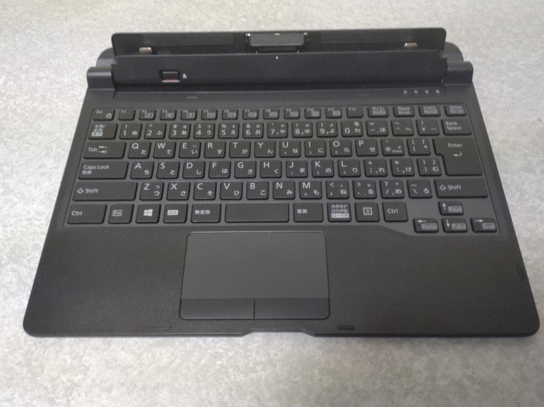 Fujitsu Arrows Tab Q738 SB Core i5-8350U 8GB SSD128GB Win 11 Pro