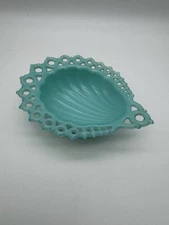 Vintage Westmoreland Shell Aqua Milk Glass & Lace Edge Trinket Dishes Scalloped