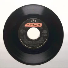 The Statler Brothers - Sweeter and Sweeter; Amazing Grace - Vinyl 45 RPM 7"