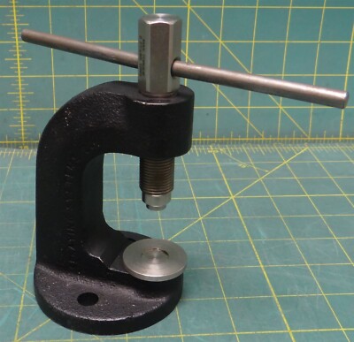 Spraying Systems Co Die Press Clamp Max Torque 9 ft-lbs 12 Nm 3in Base Dia