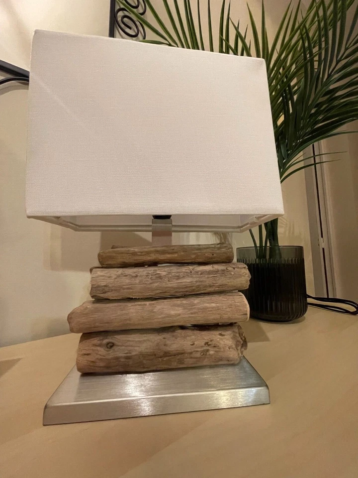 lampe de chevet luxe en bois flotté socle chromé - Photo 1/3
