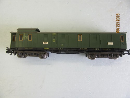 HO - Marklin 4137 Nostalgic Baggage Car of the DR - LNIB - Picture 4 of 10