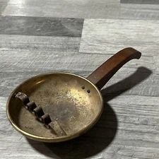 VINTAGE PARK SHERMAN ASH TRAY w/ WOODEN HANDLE W7