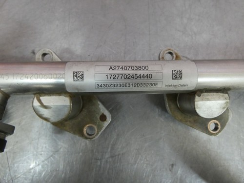 Mercedes-Benz W205 C-Klasse Verteiler A2740701095 Kraftstoffverteiler - Picture 3 of 5
