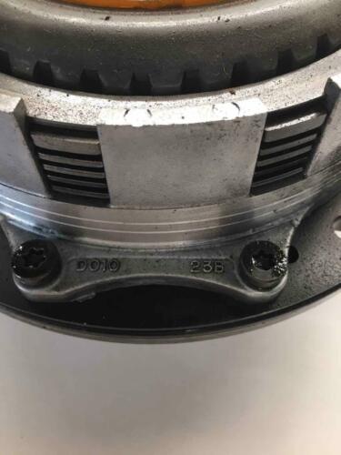 2004 - 2010 VOLVO 40 SERIES S40 Transmission Shell Clutch Automatic 2.5L OEM - Picture 5 of 12