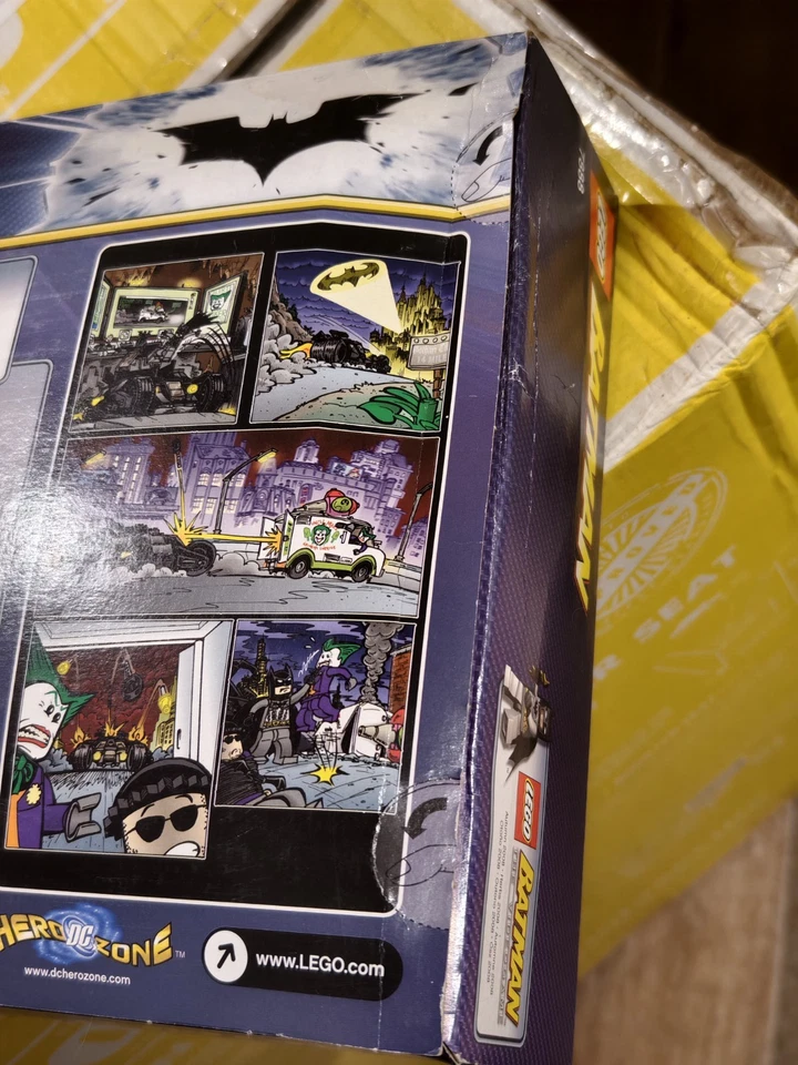LEGO Batman: The Tumbler Joker's Ice Cream Surprise (7888)-Nuevo sellado, caja dañada Foto 3 de 4