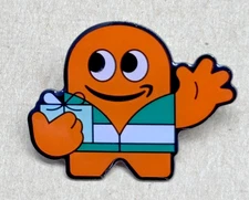 Gift giving Peccy Amazon Christmas Pin