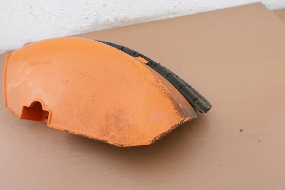 Deflector/escudo de césped Stihl FS 74 OEM 41197134500 Foto 4 de 4