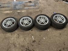 Porsche Macan 18" Alloy wheels