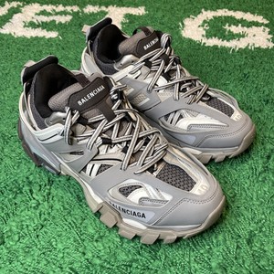 balenciaga sneakers grey