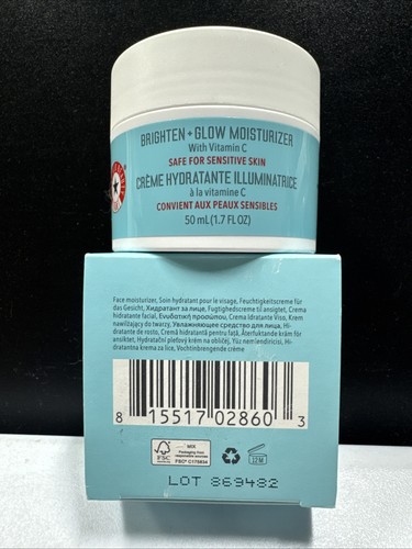 First Aid Beauty Brighten + Glow Moisturizer Vitamin C 50ml 1.7 fl oz - Picture 7 of 9
