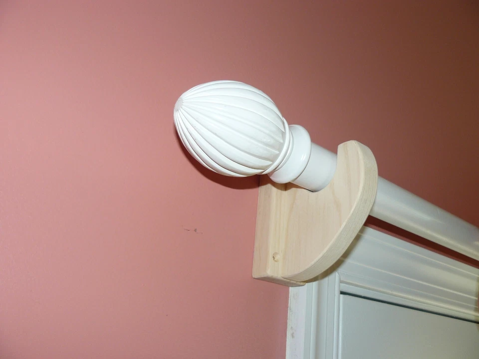 Small 1 1/2 inch Hole Rod Holder with Niche - Image 4 of 4