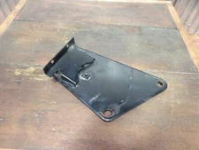 09-17 Yamaha FZ6R LEFT ENGINE MOUNT PLATE BRACKET GUSSET 20S-21136-00-00