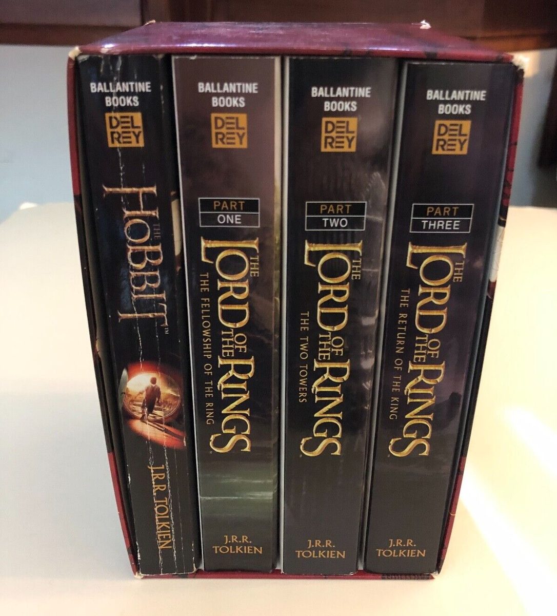 アラン・ド・ボトン 著作4冊セット J.R.R. Tolkien 4-Book Boxed Set: The Hobbit and The Lord of