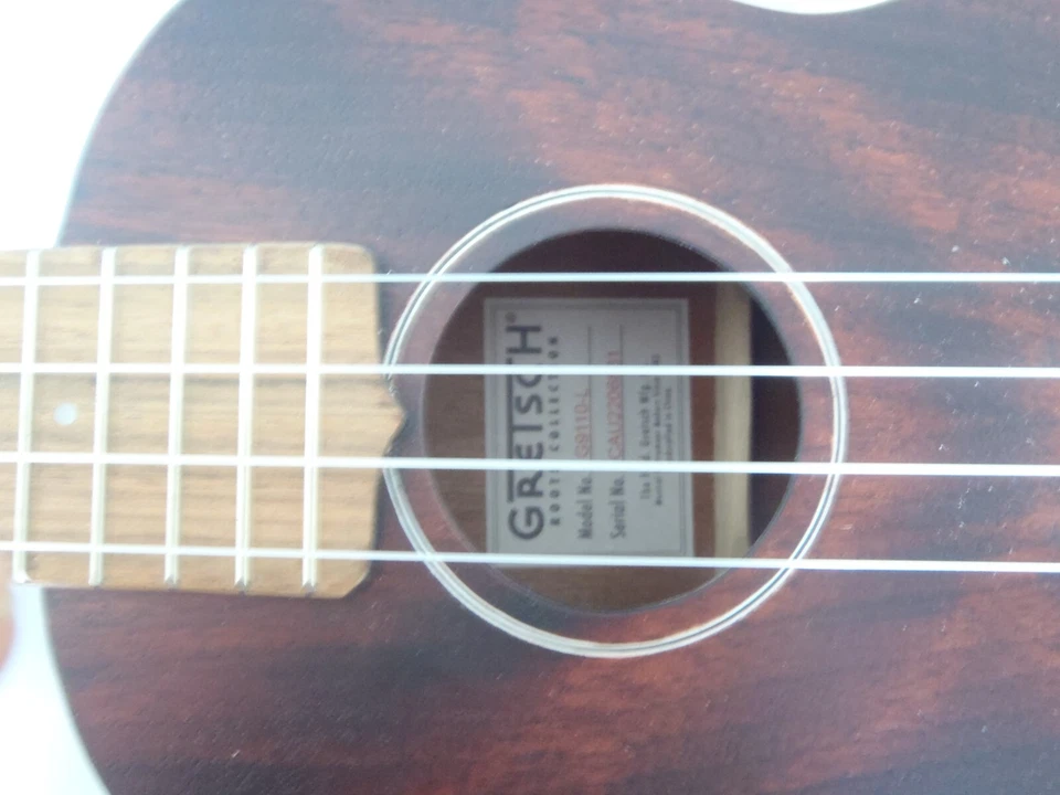 Gretsch G9110-L  Concert Long Neck Ukulele A/E w/Deluxe Padded Gig Bag w/Strap - Image 3 of 4