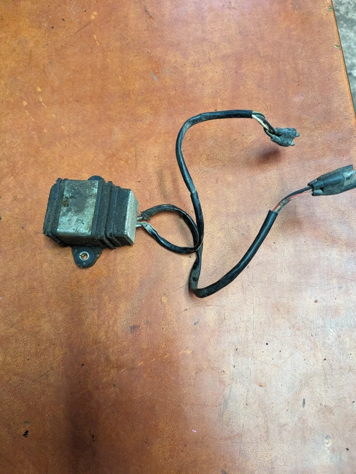 1971 SUZUKI TS250 TS 250 185 SAVAGE ECU UNIDADE CONTROLADORA DE COMPUTADOR CAIXA PRETA CDI - Imagem 2 de 4