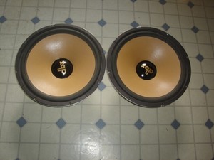 dbx speakers