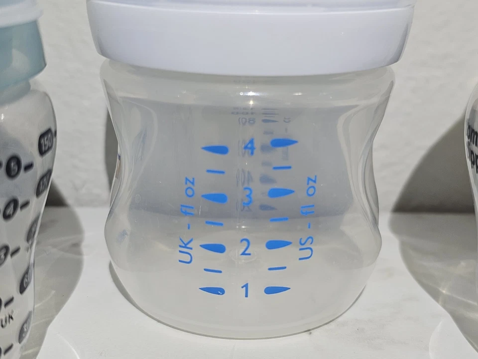Tommee Tippee Flujo Lento Anticólicos 5 OZ (2) y 1 Avent 5 OZ EXCELENTE ESTADO ENVÍO RÁPIDO Foto 4 de 4