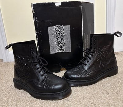 Rare Dr. Martens x Joy Division  Unknown Pleasures  Men s 8/Women s 9 