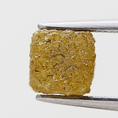 Diamond Natural Fancy Color Cube Shape Yellow Color 6.2x6.2 mm 3 ct
