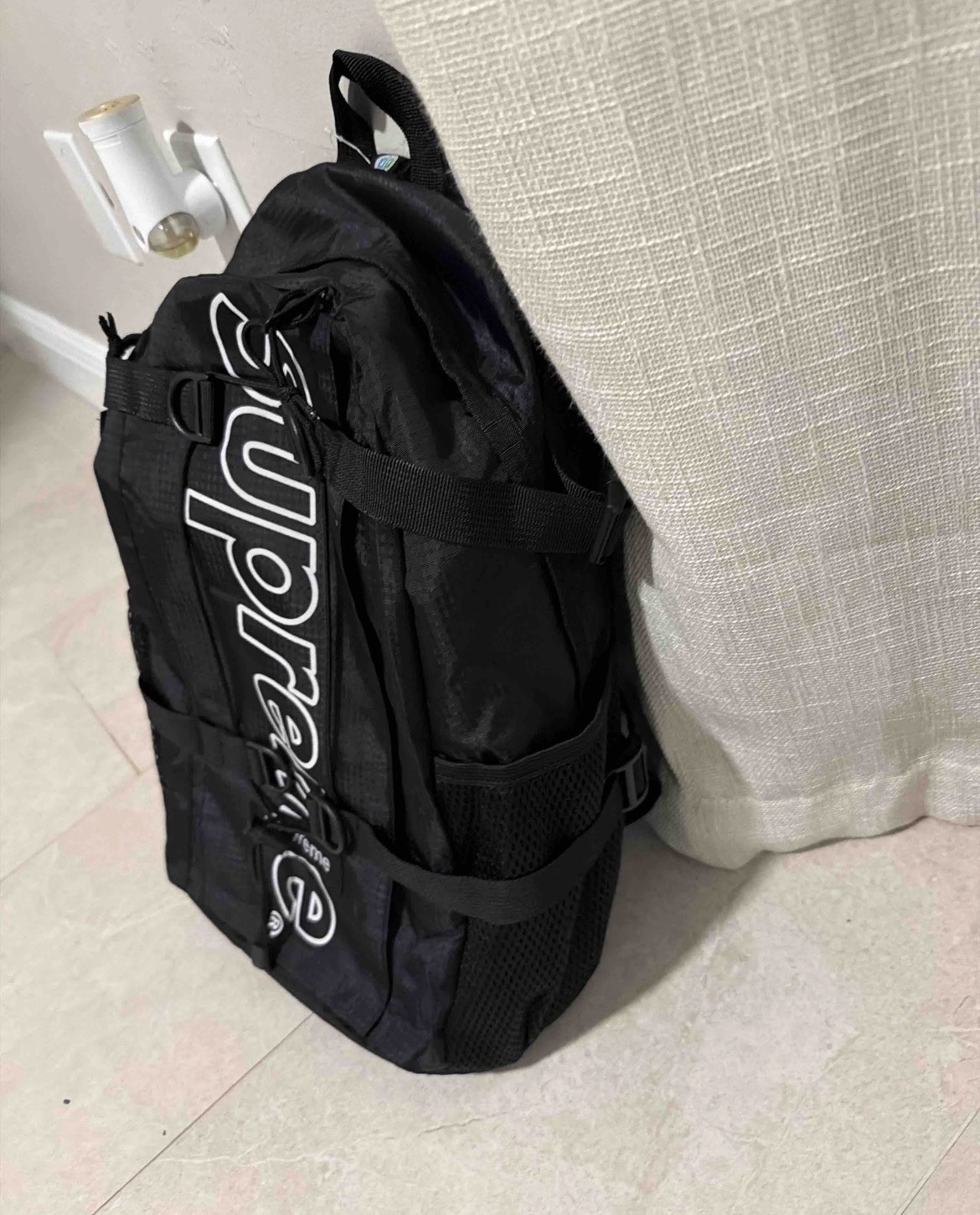Supreme Black (Backpack) - image 2