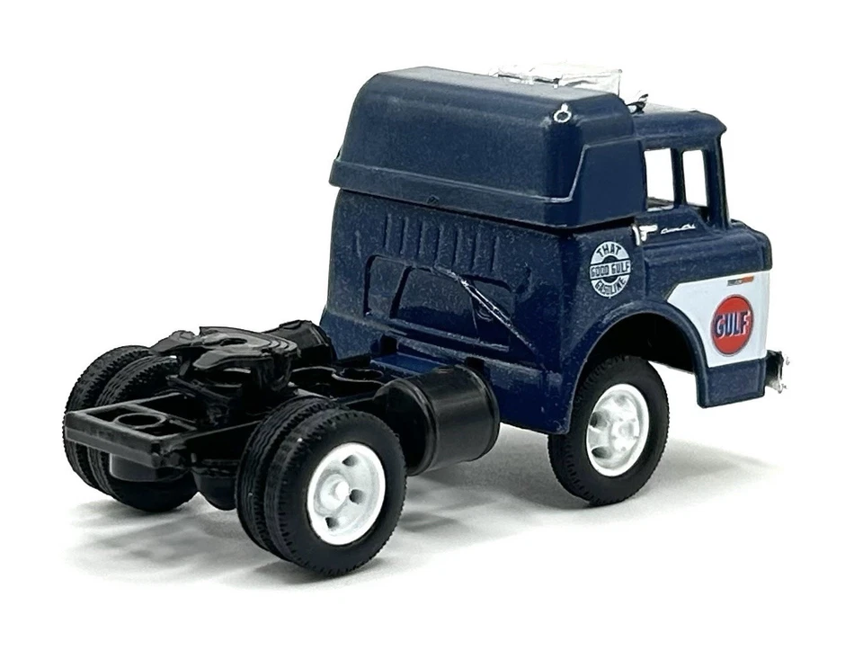 M2 MACHINES AUTO HAULERS 1970 FORD C600 GULF LOOSE - Image 2 of 4