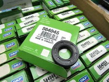 SKF Oil Seal 564045 Metric Oil Seal Brand New 15x30x7 15mm x 30mm x 7mm