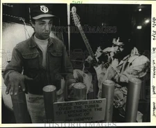 1993 Press Photo Dudu Martinez at Jimi Hendrix On The Road Again art exhibition