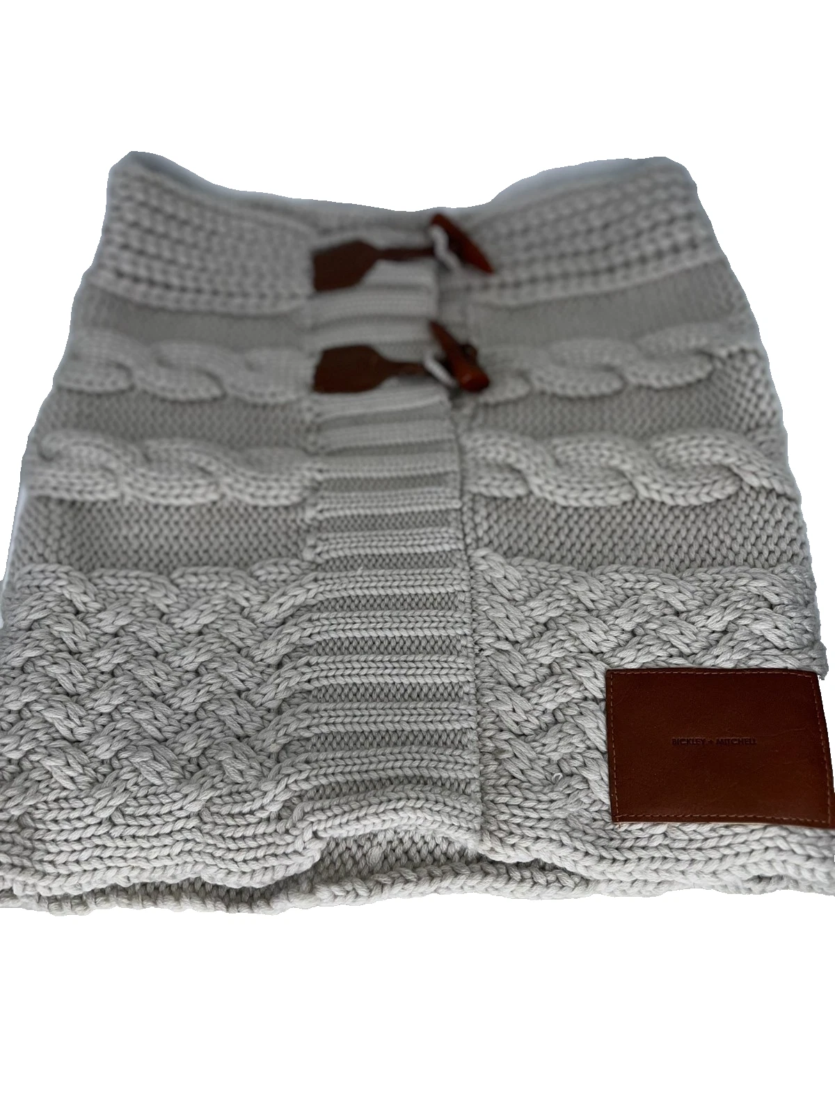 Cable Knit Outdoor Sportswear Buckley & Mitchell Round Scarf Neck Warmer Beige
Opens in a new window