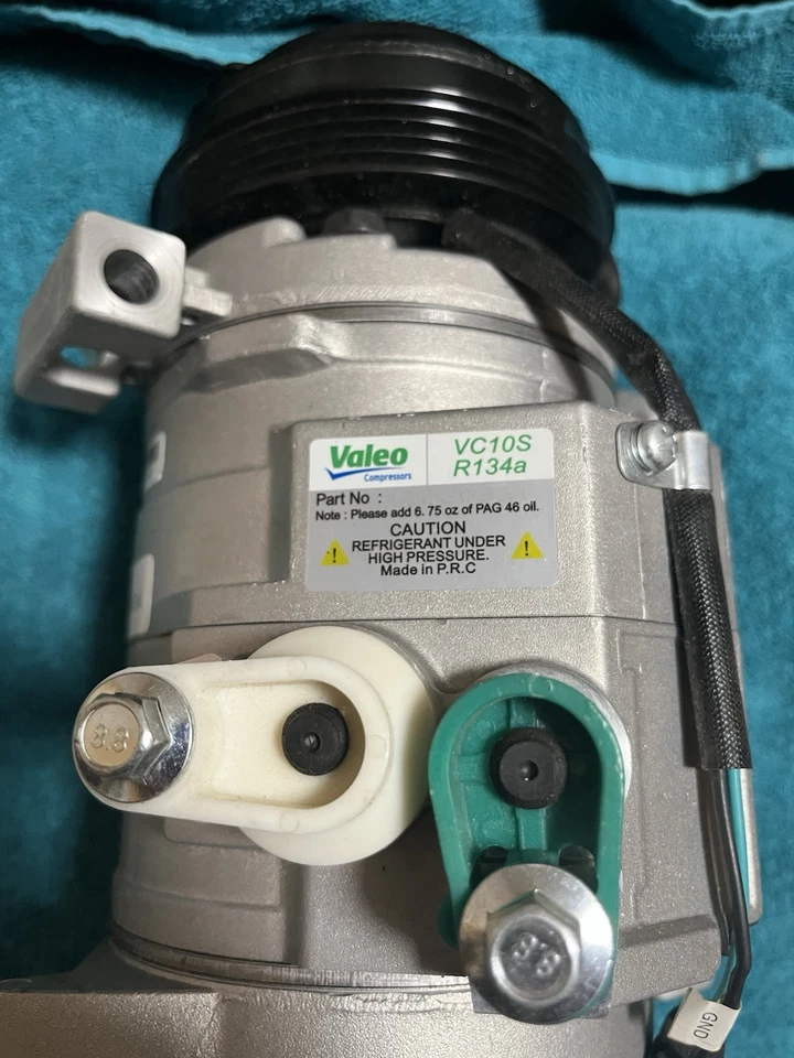 NUEVO - Compresor de aire acondicionado Valeo para Cadillac Escalade - Chevy Suburban 1500-PN#10000631 Foto 2 de 4