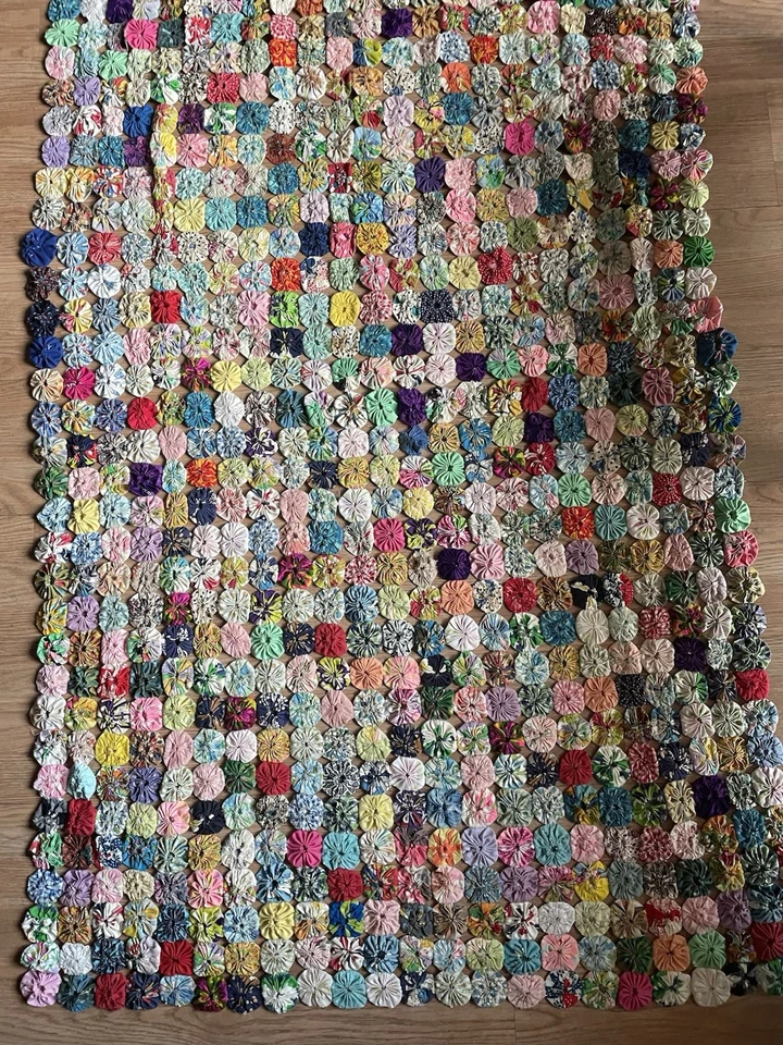 古董手工棉Yo-Yo被子/被套多色64英寸X43英寸复古抛物线 — 第 3/4 张图片