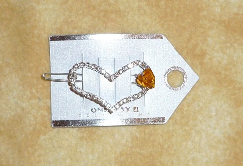 NEW 3 amber & white colored jewelry earring & 2 barrettes $8.97 VALUE!! - Imagen 3 de 4