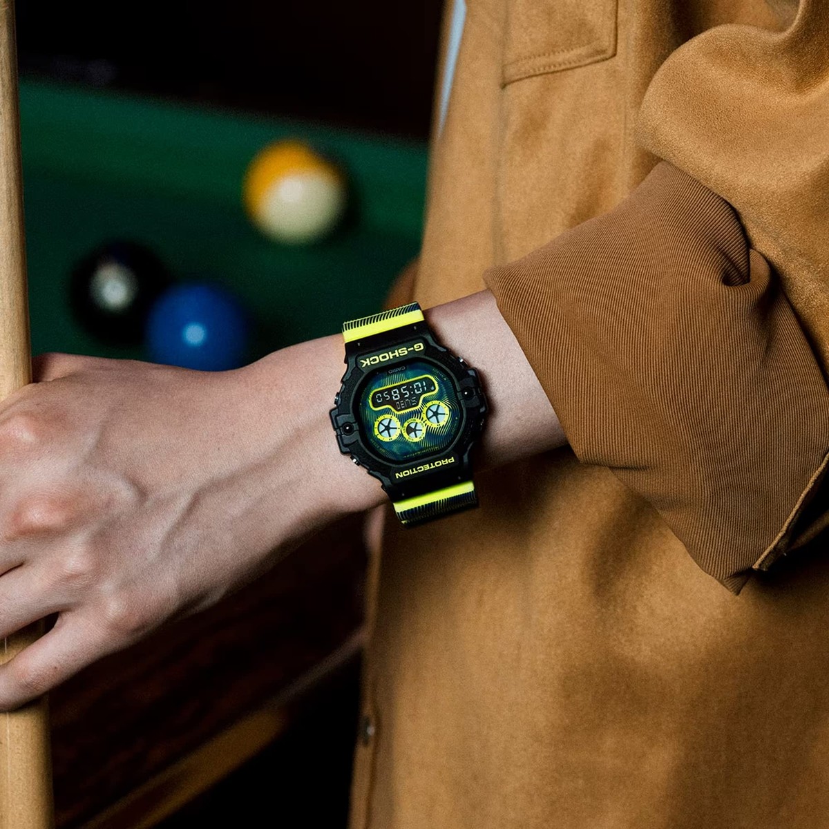 美品 CASIO G-SHOCK DW-5900RS-9 イエロー 希少 G-SHOCK Gショック ジーショック DW-5900RS-9 メンズ 腕時計