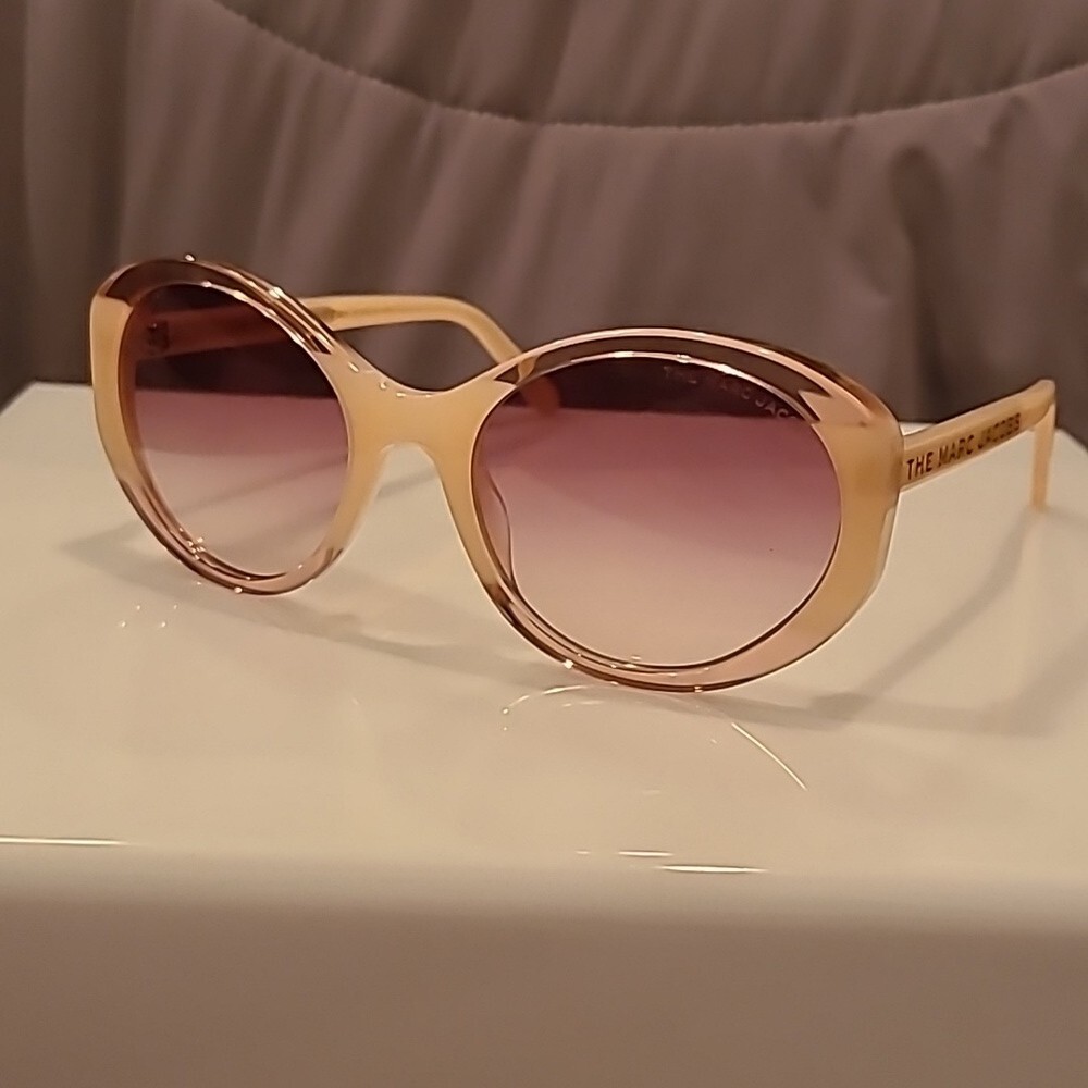 Marc Jacobs Pink Peach Burgundy Sunglasses brand new in box 